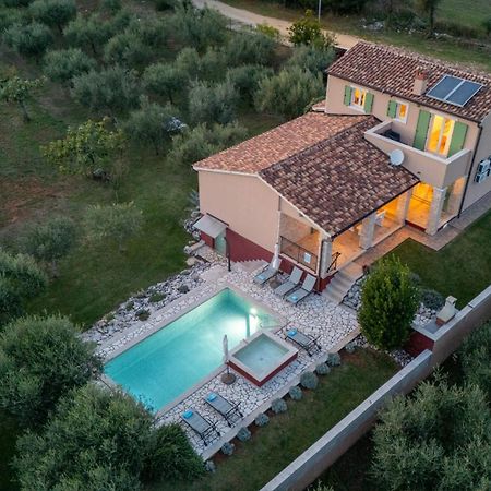 Villa Nona Marija Sveti Lovreč Pazenatički Kültér fotó