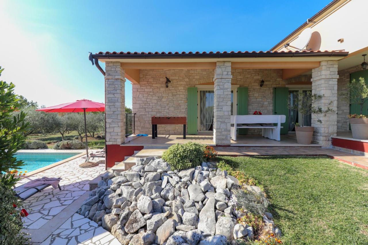 Villa Nona Marija Sveti Lovreč Pazenatički Kültér fotó