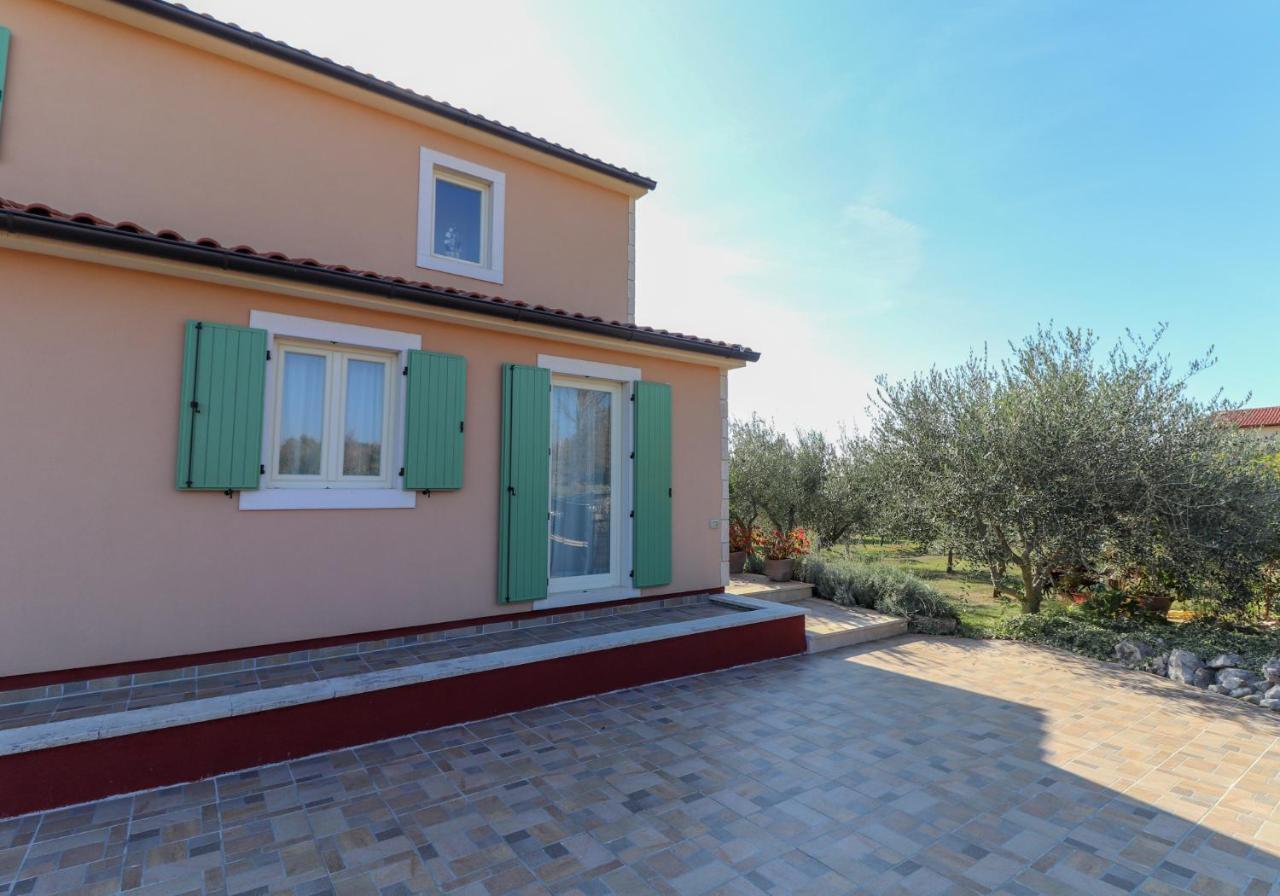 Villa Nona Marija Sveti Lovreč Pazenatički Kültér fotó