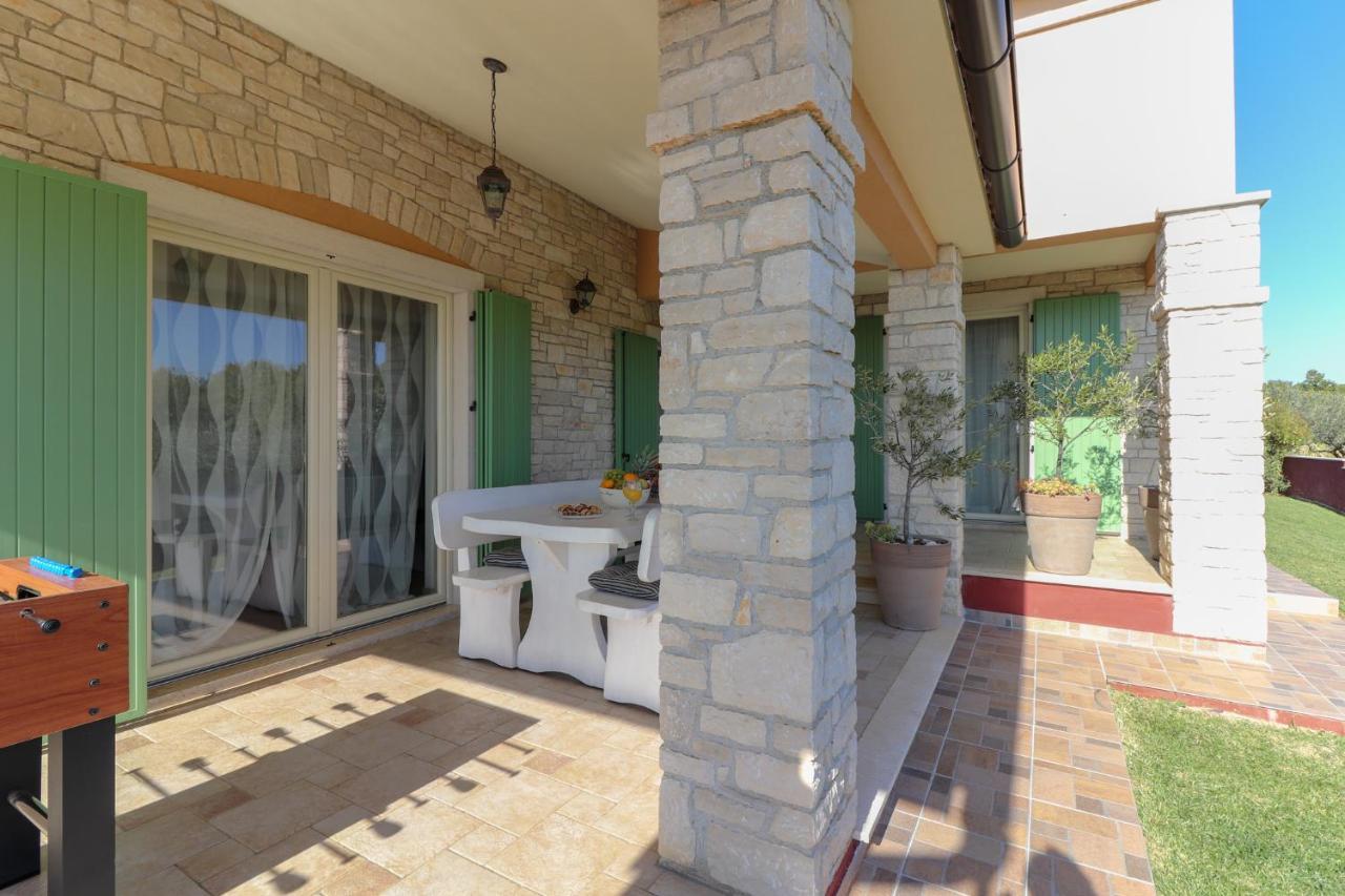 Villa Nona Marija Sveti Lovreč Pazenatički Kültér fotó