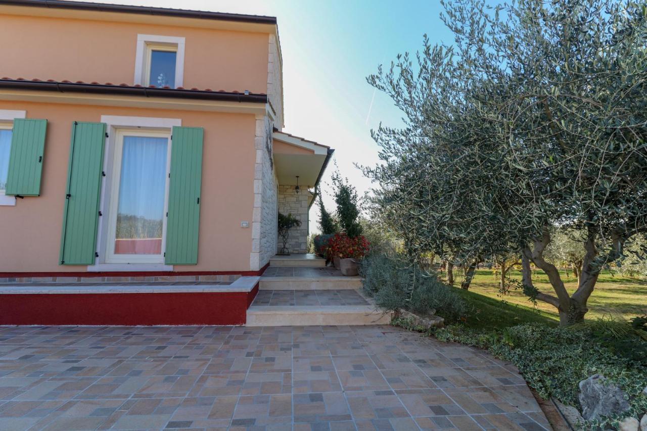 Villa Nona Marija Sveti Lovreč Pazenatički Kültér fotó