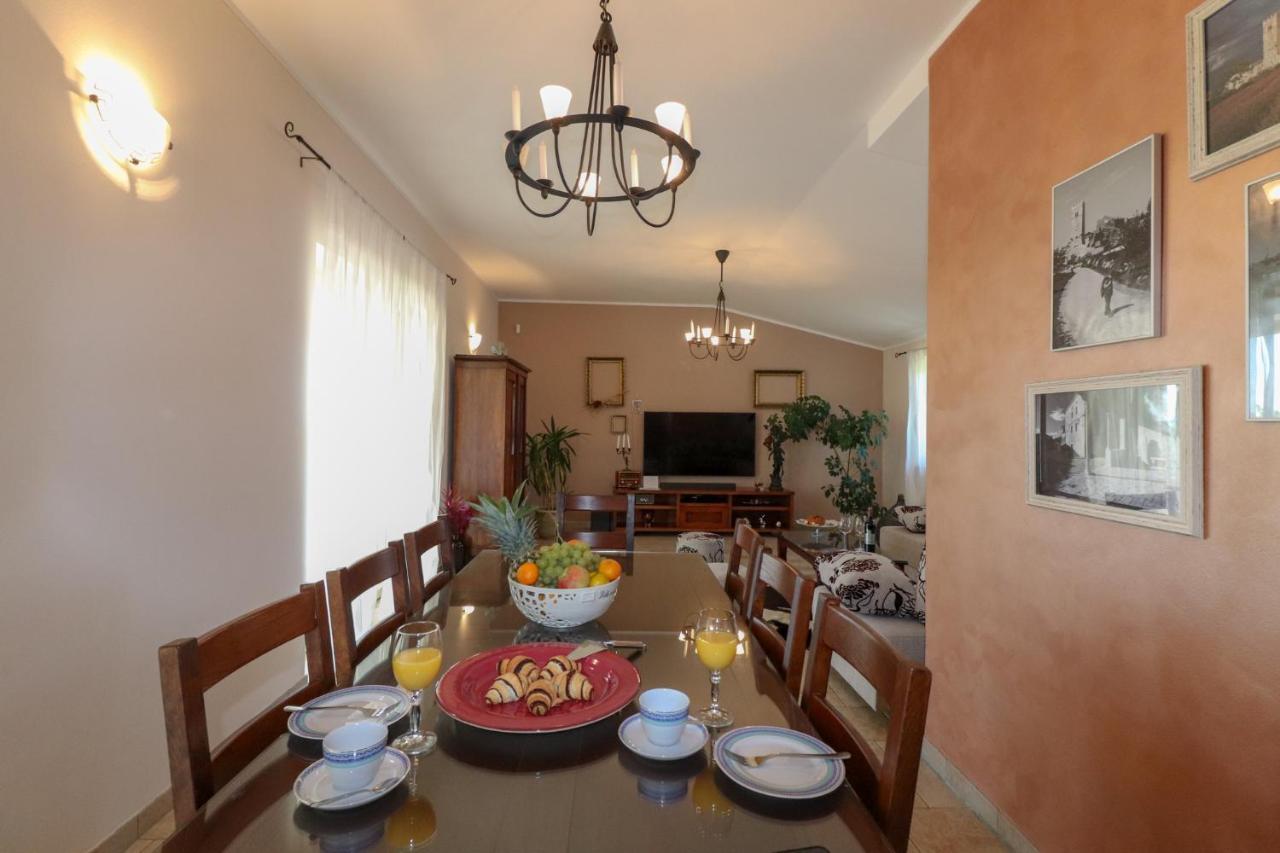 Villa Nona Marija Sveti Lovreč Pazenatički Kültér fotó